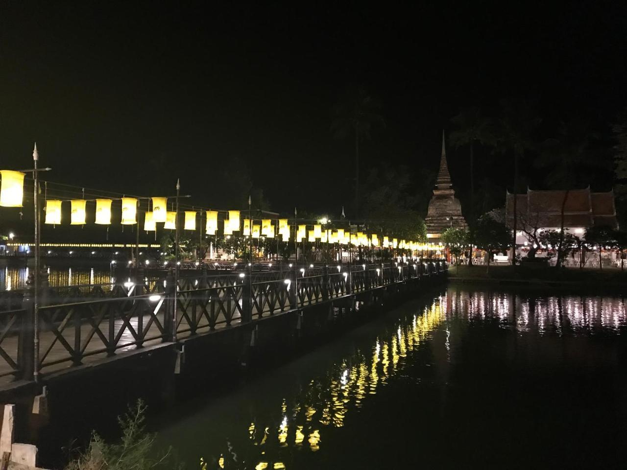 Hotel Moat View Sukhothai Esterno foto